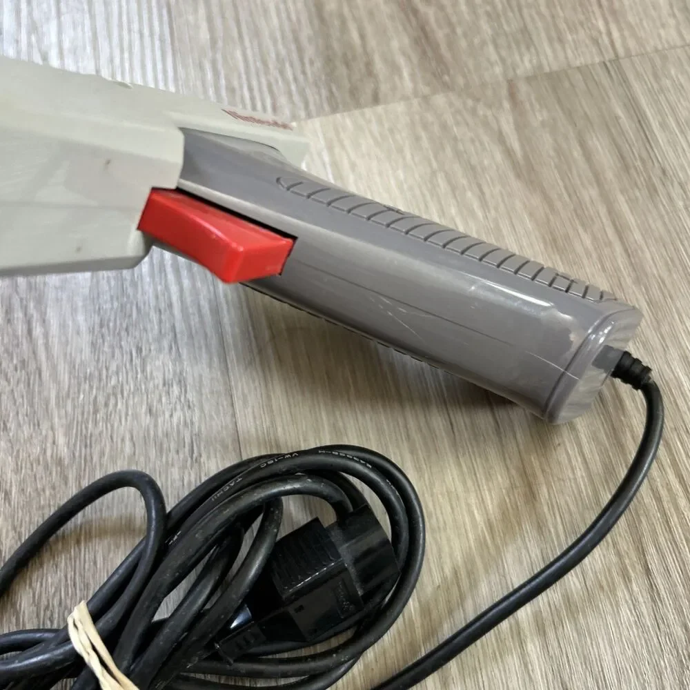 Nintendo Zapper Light Gun Controller Gray 1985 OEM Official Tested NES-005